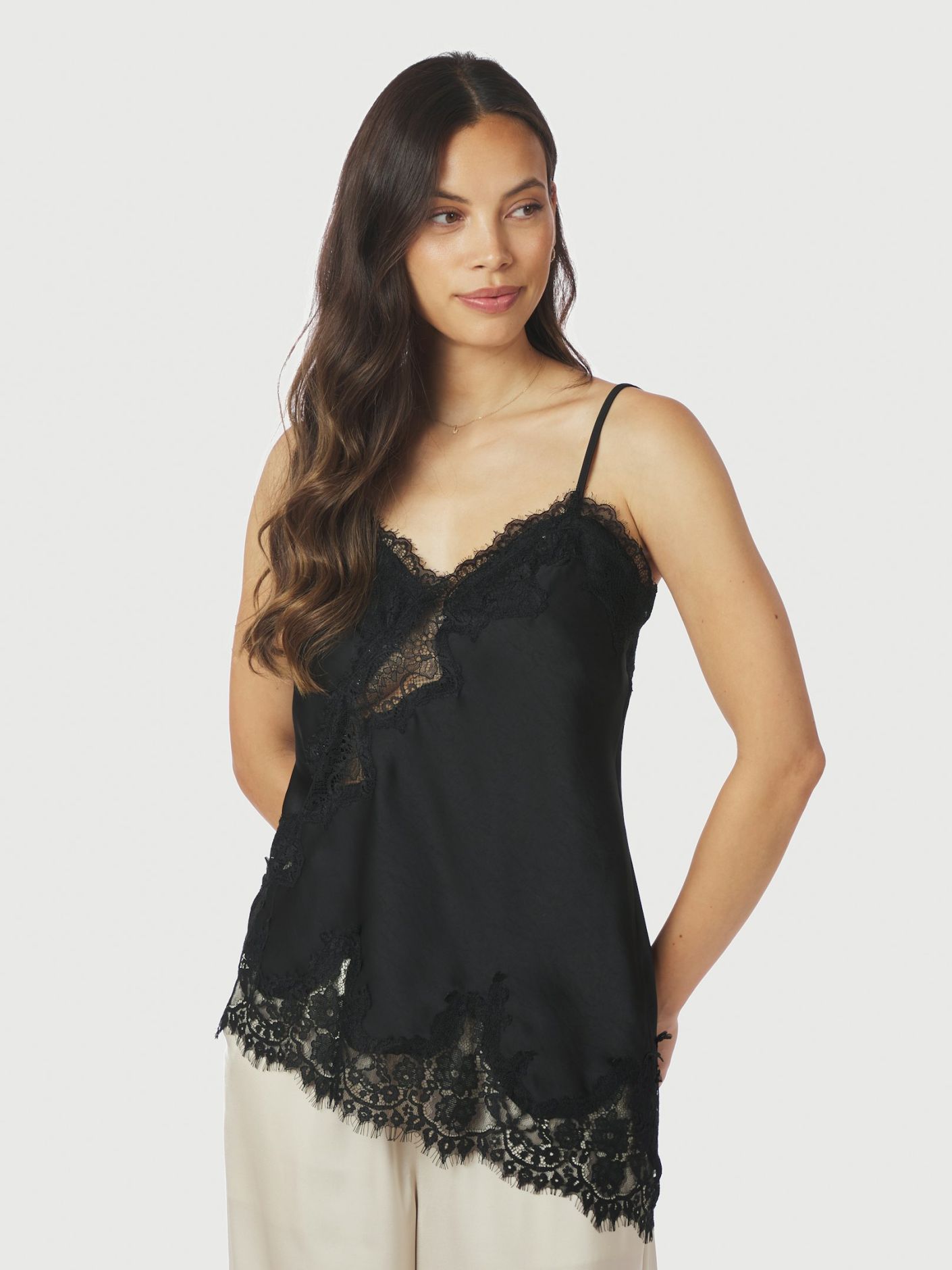 Viole lace top
