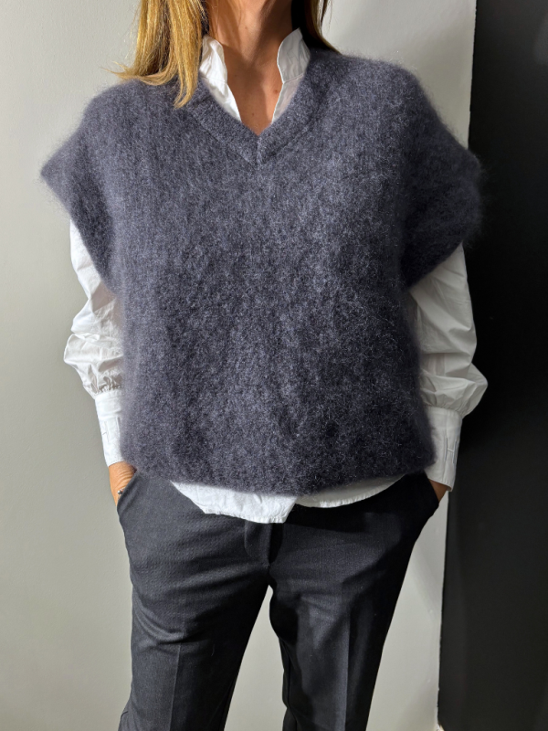 Lollo V-ringad mohair väst