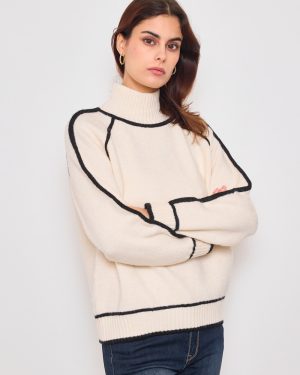 Vanja Turtleneck tröja med kontrastsömmar