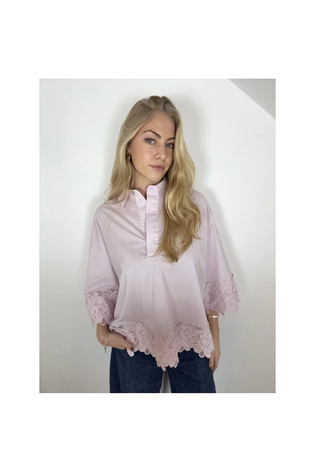 Klara embroidery